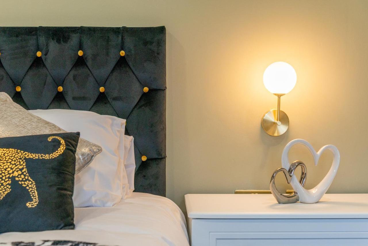 Elegant Studio - Perfect For Explorers Apartment ลอนดอน ภายนอก รูปภาพ