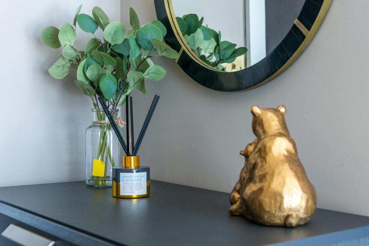 Elegant Studio - Perfect For Explorers Apartment ลอนดอน ภายนอก รูปภาพ