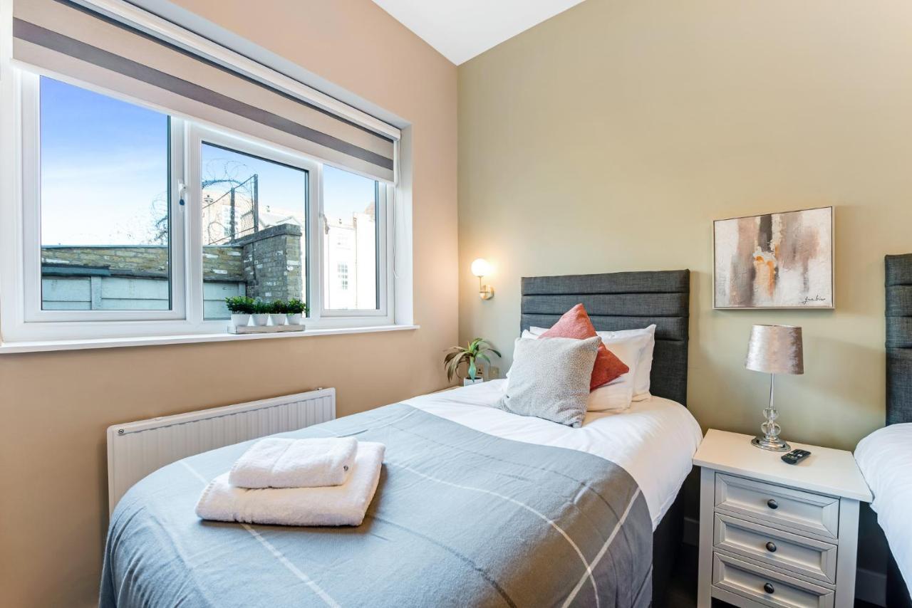 Elegant Studio - Perfect For Explorers Apartment ลอนดอน ภายนอก รูปภาพ